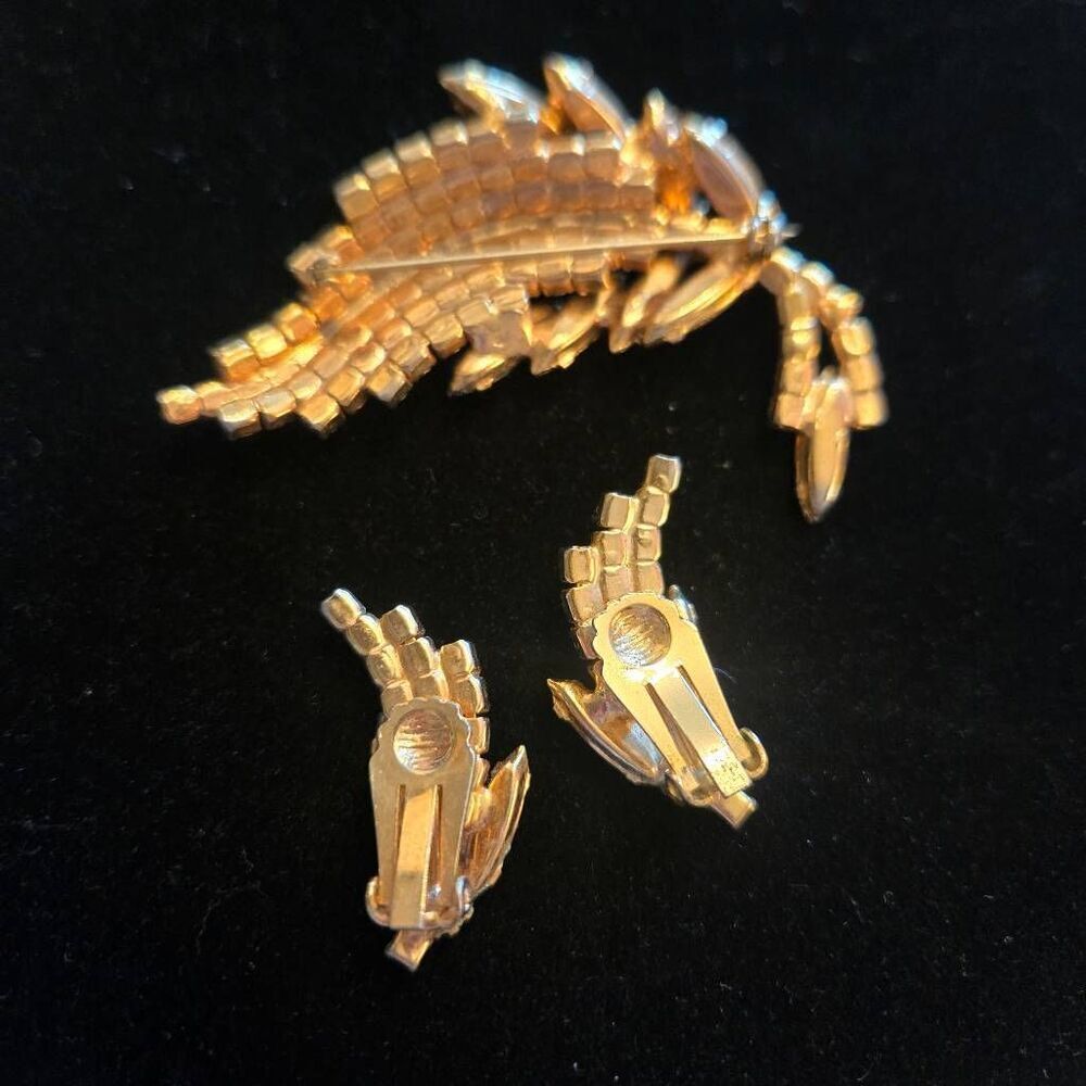 Vintage Rhinestone Brooch Pin & Earrings Set Black and Orange - Picture 3 of 9
